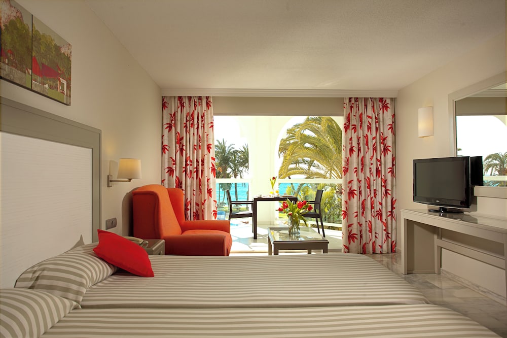 Estudio del hotel Ona Marinas de Nerja. Foto 1