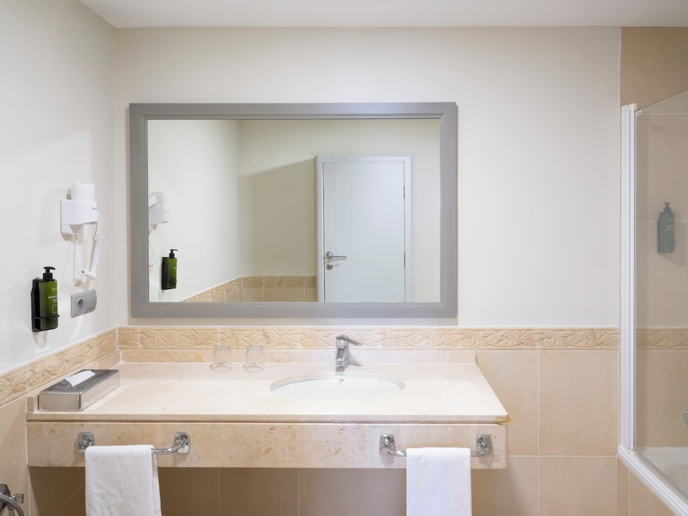 Apartamento 2 habitaciones 2 Camas individuales kitchenette del hotel Ona Marinas de Nerja. Foto 5
