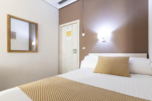 Habitación Individual del hotel Sweet Continental. Foto 2