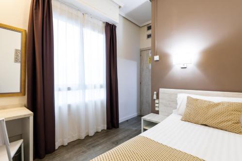 Habitación Individual del hotel Sweet Continental. Foto 3
