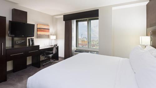 Habitación Doble con cama grande Premier - para no fumadores del hotel Holiday Inn Nyc - Lower East Side. Foto 3