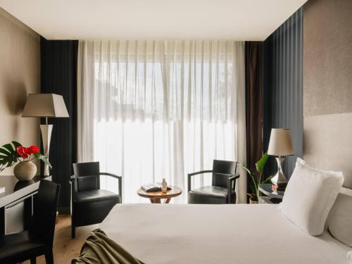 Habitación Extra Deluxe del hotel MiM Sitges member of Meliá Collection. Foto 3