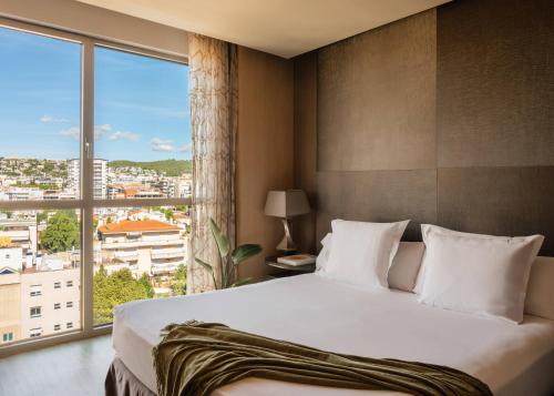 Superior con vistas a la ciudad del hotel MiM Sitges member of Meliá Collection