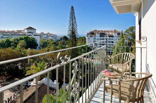 Estudio con balcón del hotel Hard Rock Marbella – Puerto Banús. Foto 1