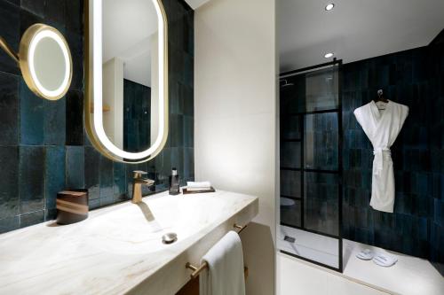 Habitación Doble Clásica - 2 camas del hotel Hard Rock Marbella – Puerto Banús. Foto 4