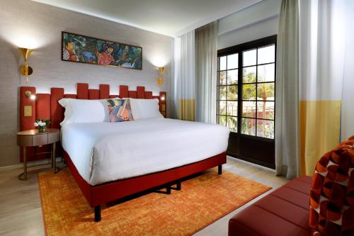Suite del hotel Hard Rock Marbella – Puerto Banús. Foto 2