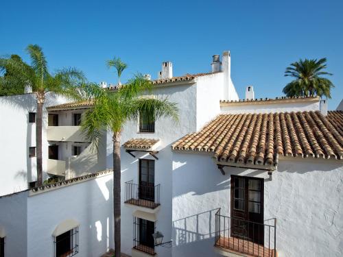 Habitación Doble Básica del hotel BlueBay Banus. Foto 3