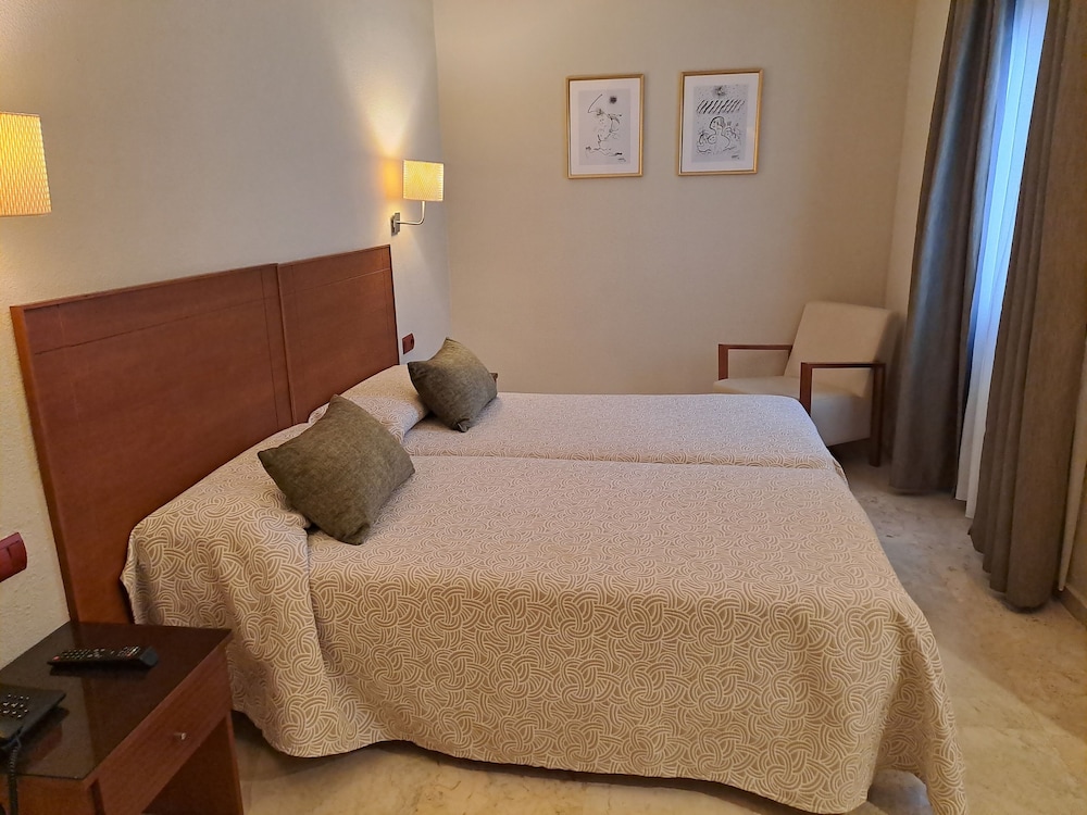 Habitación económica doble (Interior) del hotel Torremar