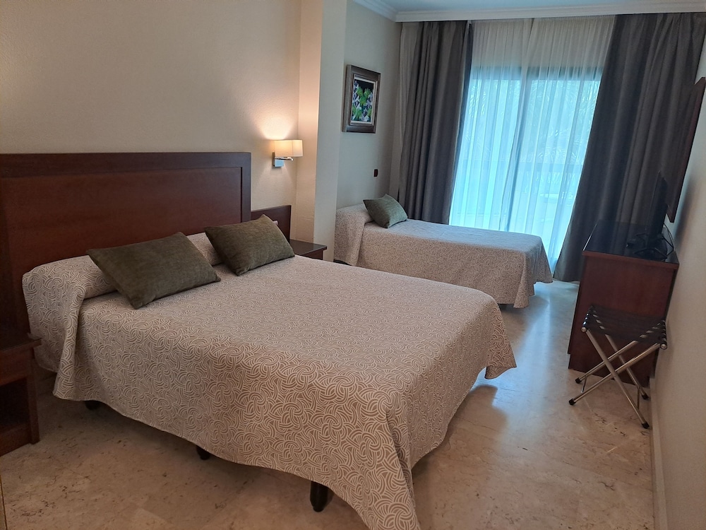 Habitación Triple del hotel Torremar