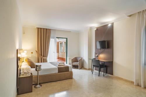Suite Junior con terraza del hotel Mainake