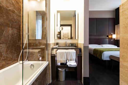 Suite Junior - edificio independiente del hotel Rome Times. Foto 6