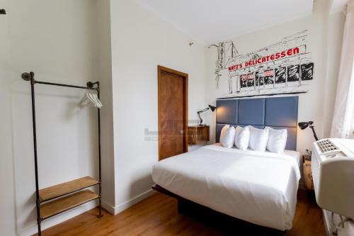 Habitación doble 1 Cama king Económica del hotel JG Sohotel. Foto 2