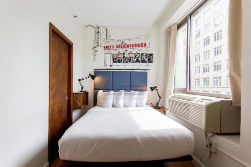 Habitación doble 1 Cama king Económica del hotel JG Sohotel. Foto 5