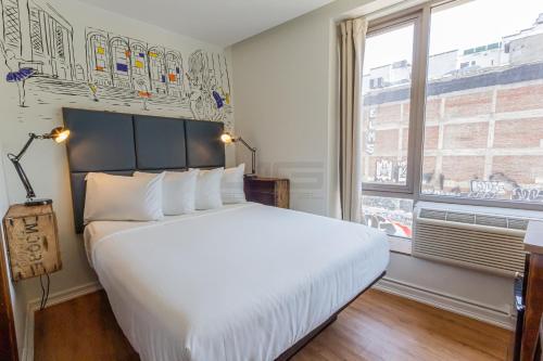 Habitación doble 1 Cama king Económica del hotel JG Sohotel. Foto 11