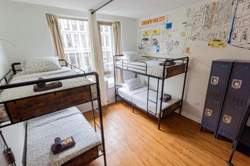 Habitación Cuádruple Clásica del hotel JG Sohotel. Foto 7