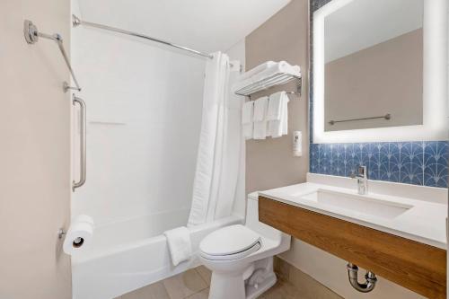 Suite con cama grande - No fumadores del hotel Country Inn & Suites by Radisson, Staten Island