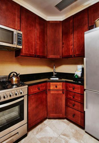 Apartamento Ático de 1 dormitorio con cama extragrande del hotel Radio City. Foto 2