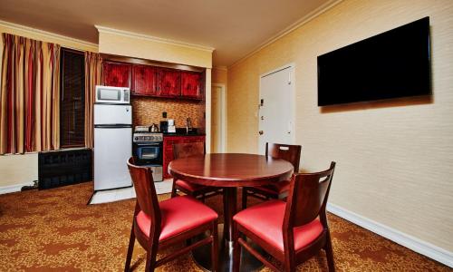 Apartamento de 1 dormitorio con 2 camas grandes del hotel Radio City. Foto 2