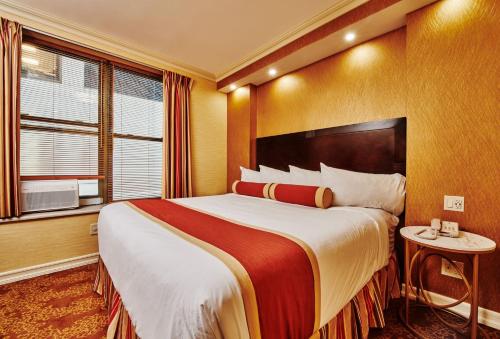 Apartamento de 1 dormitorio - 1 cama extragrande del hotel Radio City. Foto 1