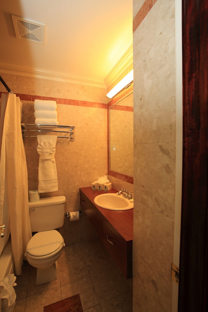 Estudio, 2 camas dobles del hotel Radio City. Foto 6