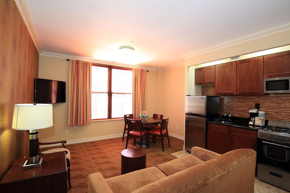 Apartamento, 2 habitaciones, cocina básica del hotel Radio City