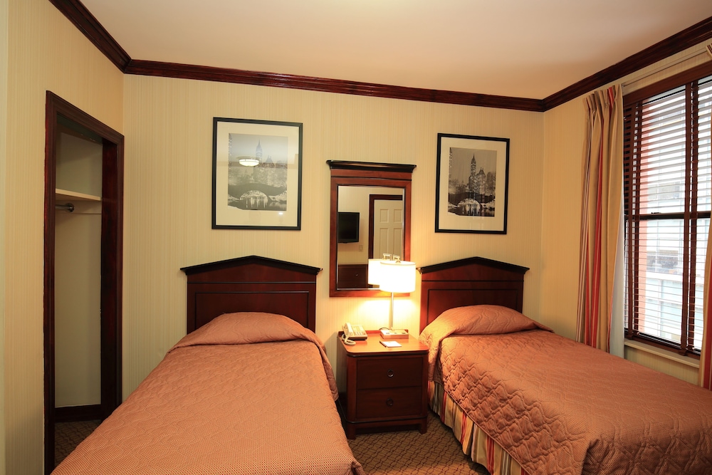 Apartamento, 2 habitaciones, cocina básica del hotel Radio City. Foto 1