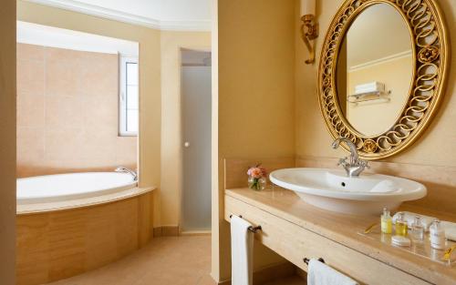 Suite Superior del hotel Rixos Almaty. Foto 1