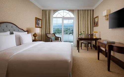 Suite Deluxe del hotel Rixos Almaty. Foto 6