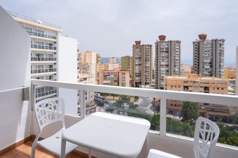 Habitación doble Vista Piscina Balcón o Terraza Superior 2 Camas individuales Agradable del hotel Sandos Griego. Foto 4
