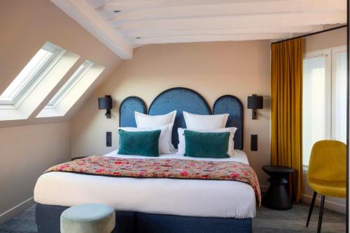 Habitación Deluxe del hotel Maxim Opéra. Foto 5