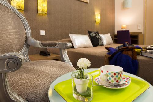Habitación Doble del hotel CITE ROUGEMONT. Foto 4