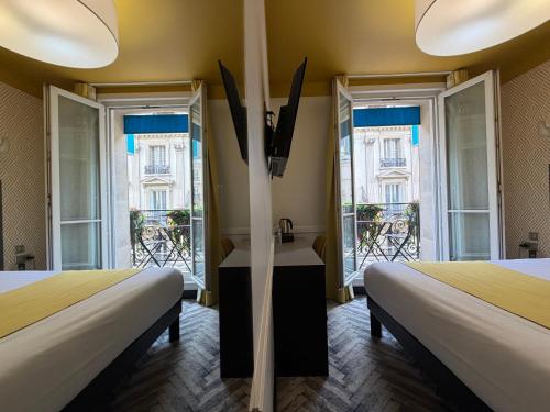 Habitación Doble con balcón del hotel Gérando. Foto 5
