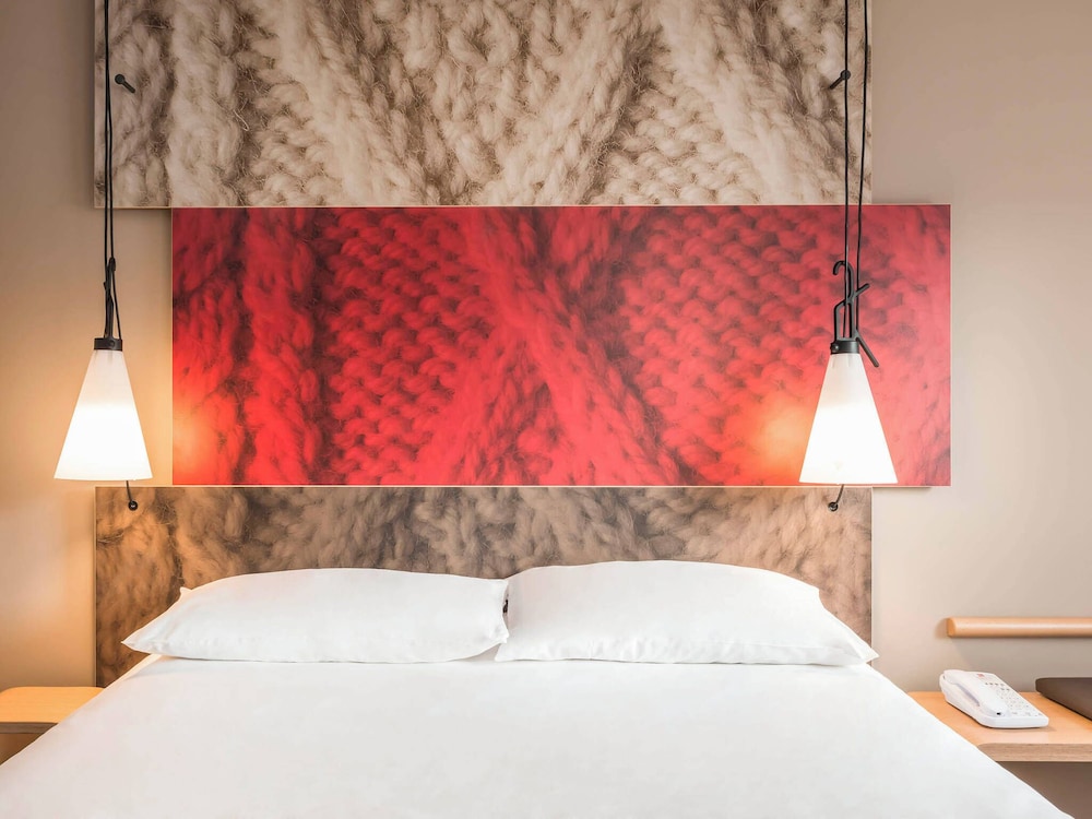 Habitación estándar doble, 1 cama doble del hotel Ibis Paris Canal Saint Martin. Foto 1