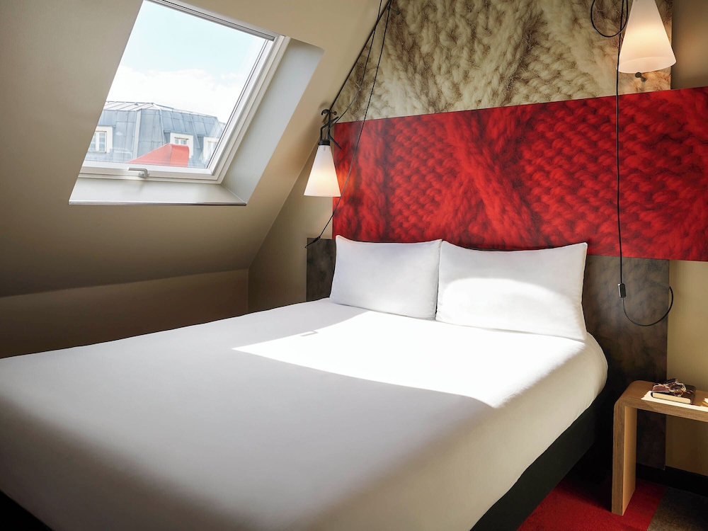 Habitación estándar doble, 1 cama doble del hotel Ibis Paris Canal Saint Martin. Foto 3