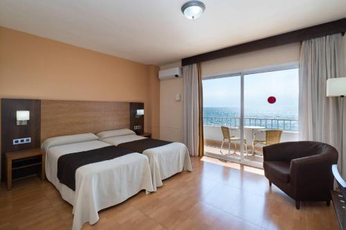 Habitación Doble con vistas al mar - 1 o 2 camas del hotel Rincon Sol. Foto 4