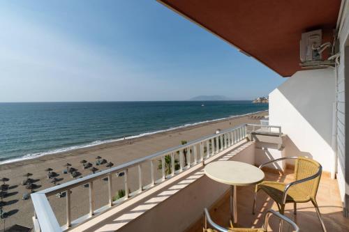 Habitación Doble con vistas al mar - 1 o 2 camas del hotel Rincon Sol. Foto 5