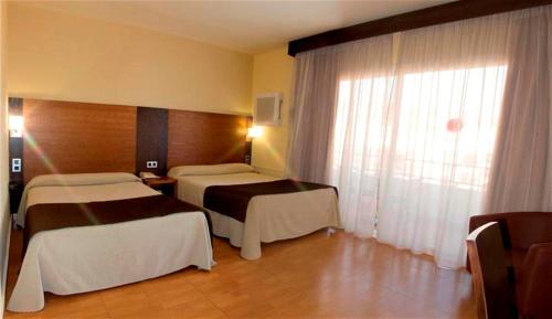 Habitación Doble del hotel Rincon Sol. Foto 7