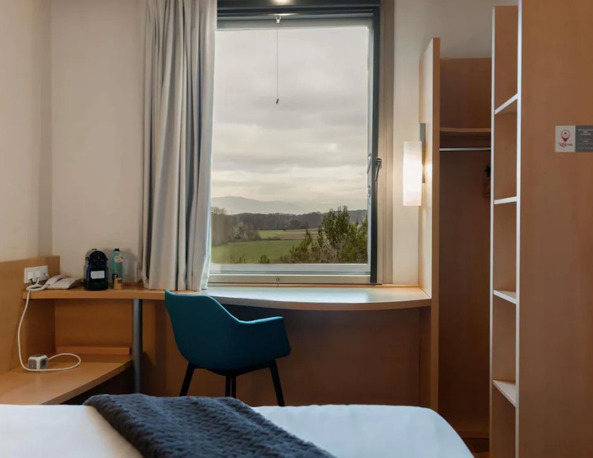 Habitación Confort doble del hotel Ibis Barcelona Mollet. Foto 5