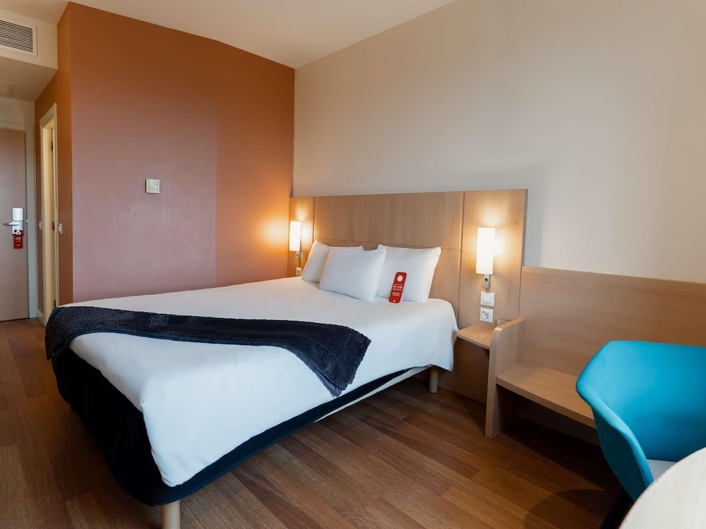 Habitación Confort doble del hotel Ibis Barcelona Mollet. Foto 5