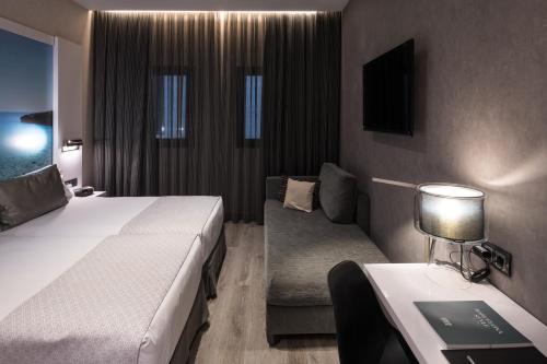 Habitación Doble - 2 camas del hotel Catalonia Gran Vía Bcn. Foto 3