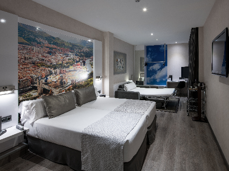 Habitación familiar del hotel Catalonia Gran Vía Bcn. Foto 2