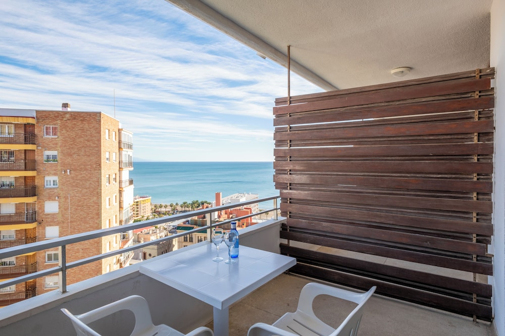 Habitación familiar, vistas al mar del hotel Leonardo Hotels Gran Cervantes. Foto 5