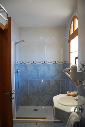 Habitación Doble con 2 camas supletorias - 2 camas del hotel Meleiros