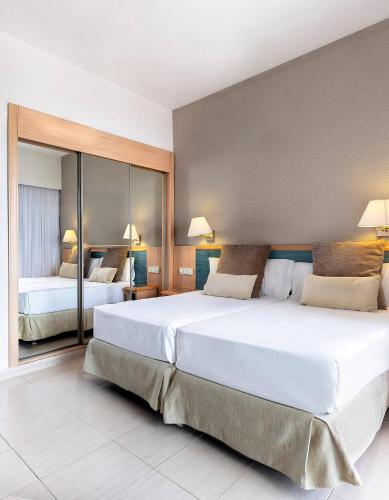 Habitación Económica del hotel Sol Principe. Foto 3