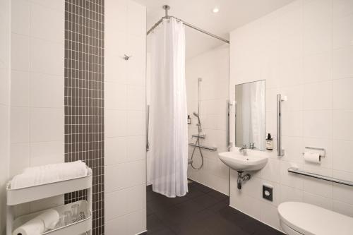 Habitación Doble adaptada para personas con discapacidad (sin ventanas) del hotel Point A - Westminster, London