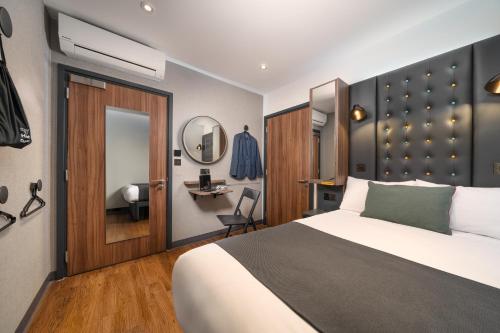 Habitación Doble adaptada para personas con discapacidad (sin ventanas) del hotel Point A - Westminster, London. Foto 2