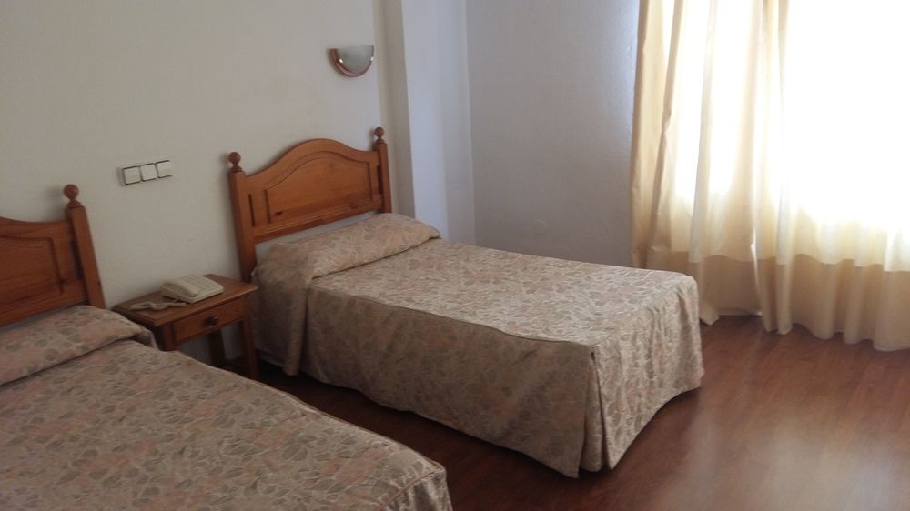 Habitación doble del hotel Torremolinos Centro by Croma. Foto 2