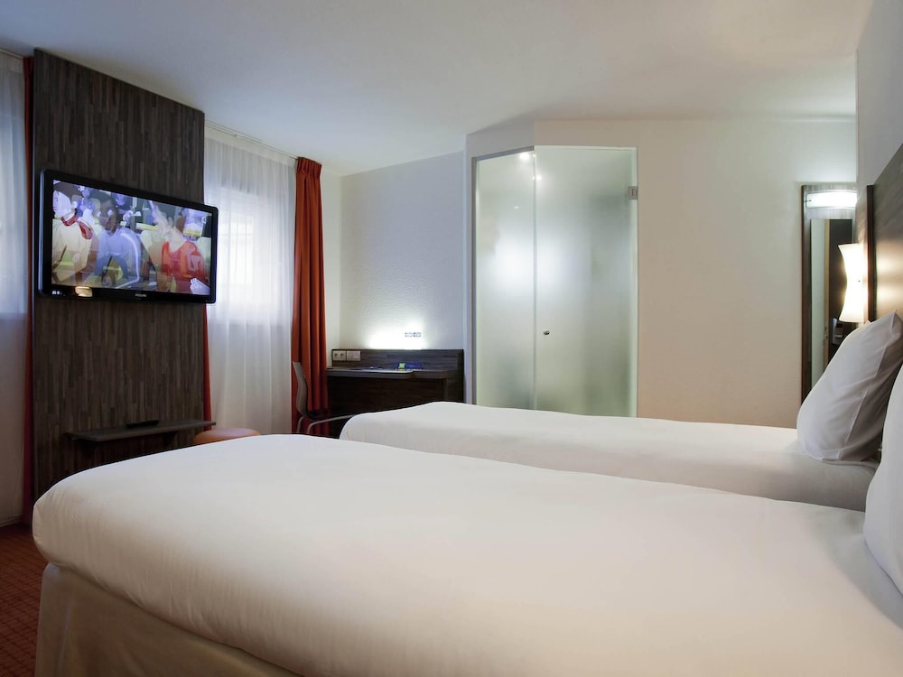 Habitación Standard con dos camas individuales del hotel Ibis Styles Rennes Centre Gare Nord
