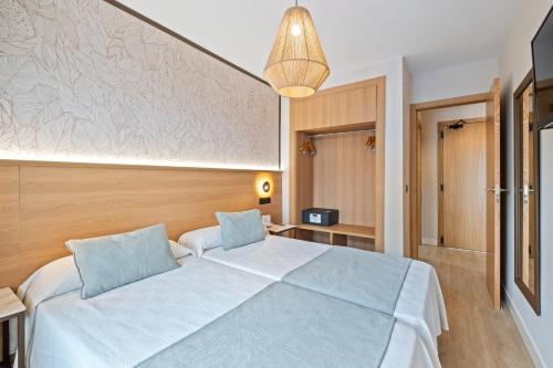 Suite Junior del hotel Puente Real. Foto 2
