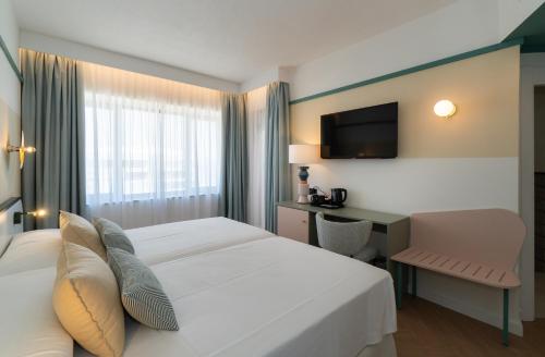Habitación Doble Clásica del hotel Medplaya Hotel Pez Espada. Foto 3